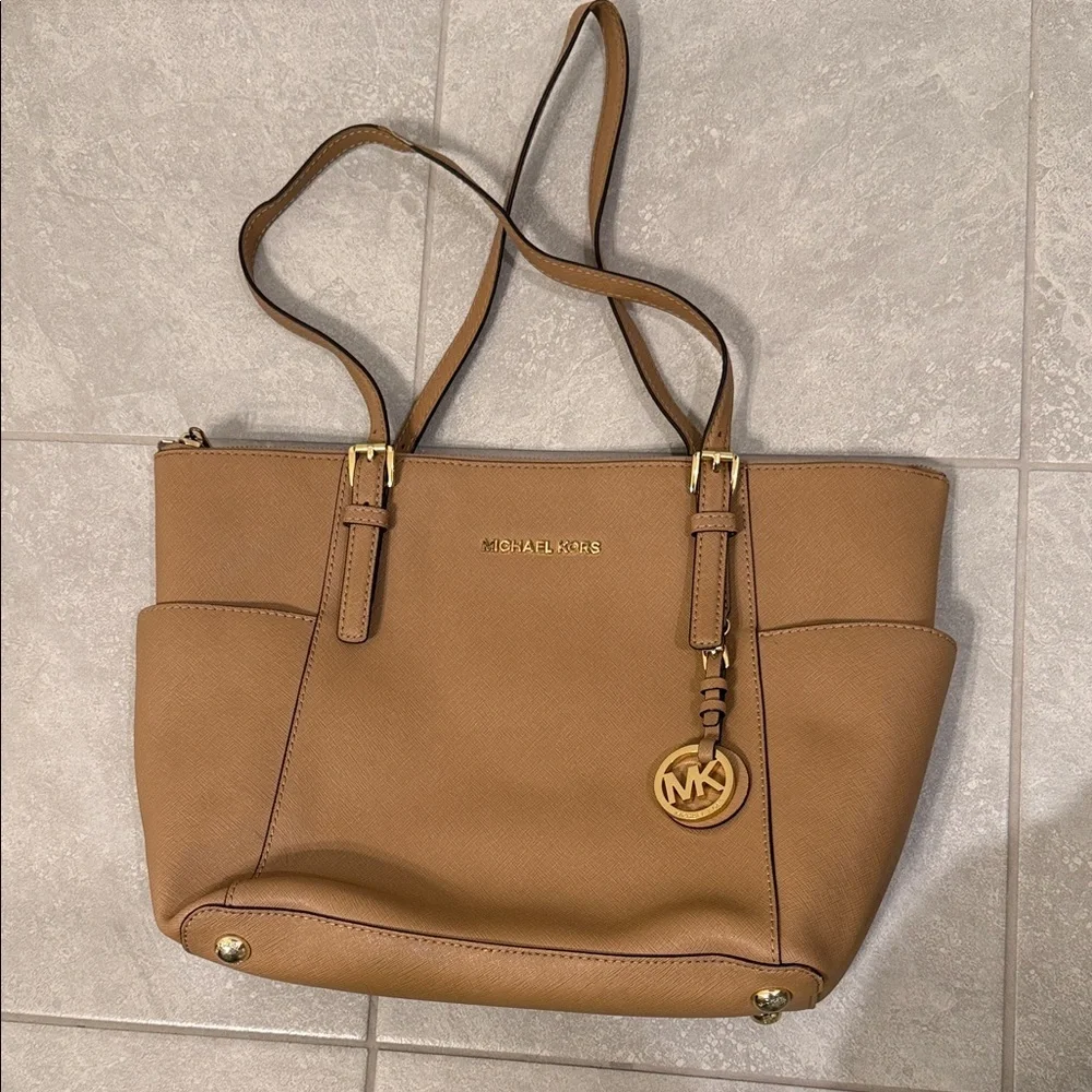 Michael Kors Beige Leather Tote - Picture 3 of 12